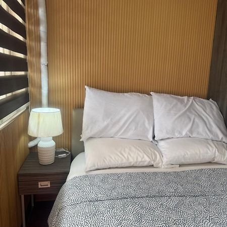 Paranaque City Solemare Parksuites Condo מראה חיצוני תמונה